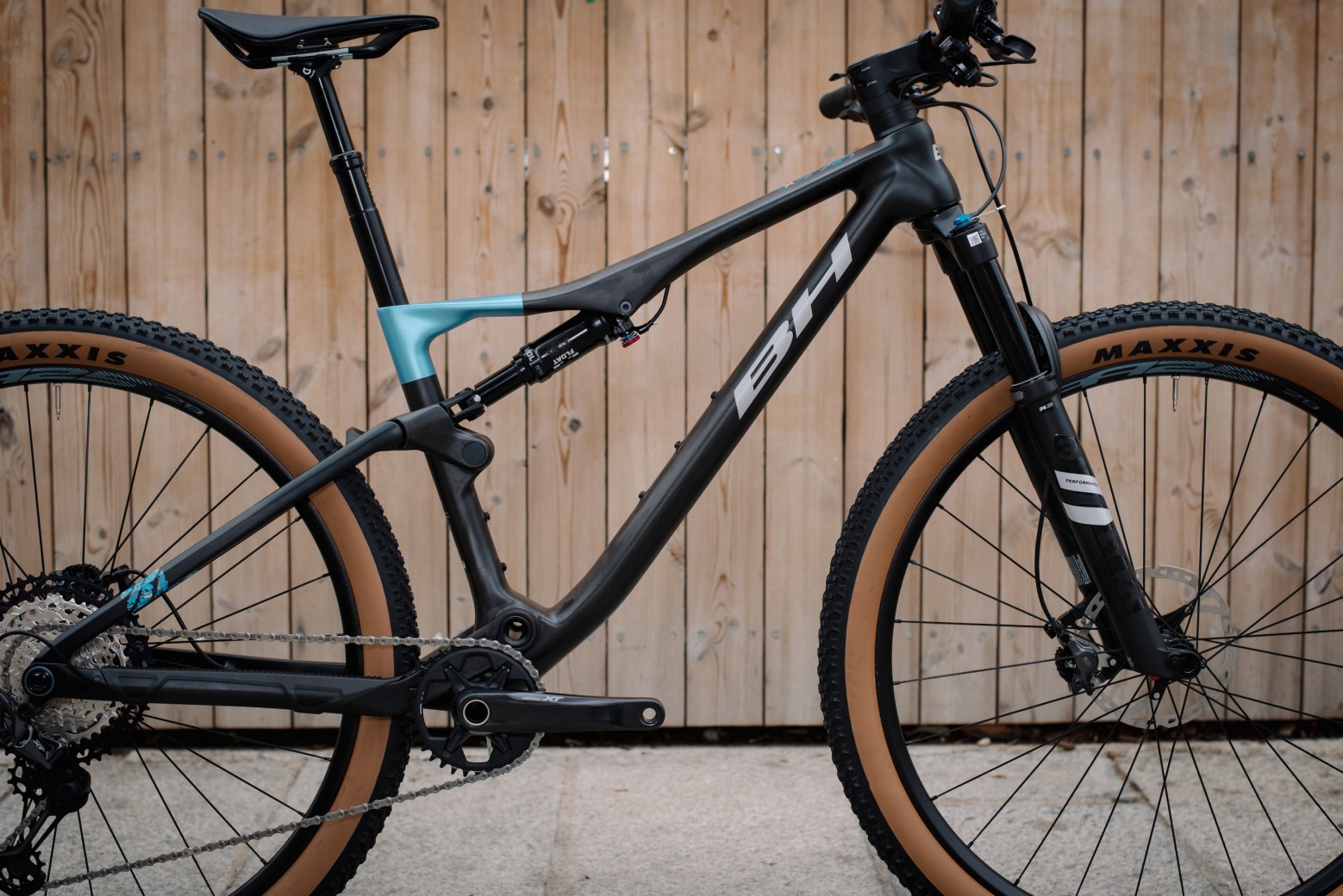 La Nueva Bh Lynx Race Se Vuelve M S Econ Mica Gracias Al Carbono P Cl