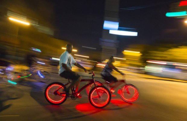 “A todos los ciclistas que circulan de noche sin luces: actualicen su carnet de donante. Salvarán vidas”