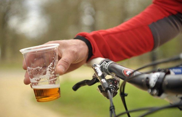 ¿Por qué no es conveniente hacer deporte en un día de resaca?