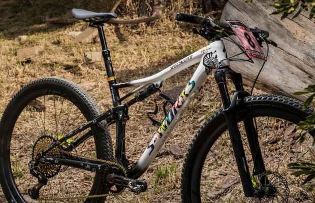 Puramente salvaje. La Specialized S-Works Epic de Annika Langvad