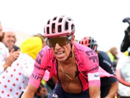 Rigoberto Urán announces his retirement