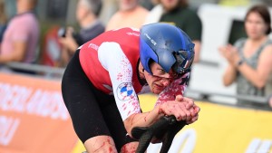 Stefan Küng explains the details of his accident in the time trial: During a time trial I am basically blind