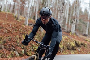 Nueva chaqueta Santini Adapt Multi: impermeable, cálida, transpirable y tan ligera que parece un maillot