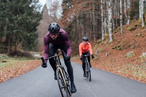 Nueva chaqueta Santini Adapt Multi: impermeable, cálida, transpirable y tan ligera que parece un maillot