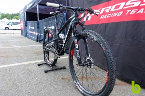 Así es el prototipo de la Kross Earth de doble suspensión de Jolanda Neff