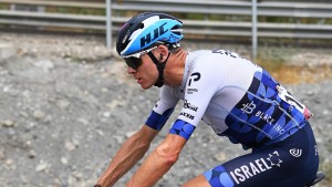El jefe de Froome le pone los pies en el suelo: "Hemos sido muy generosos con Chris"