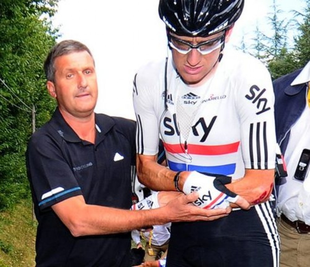 El ex-médico del Team Sky admite que mintió sobre el paquete de ... Ciclistas británicos