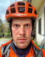 Alessandro De Marchi estalla: "Estimado conductor ignorante, te odio con todo mi corazón"