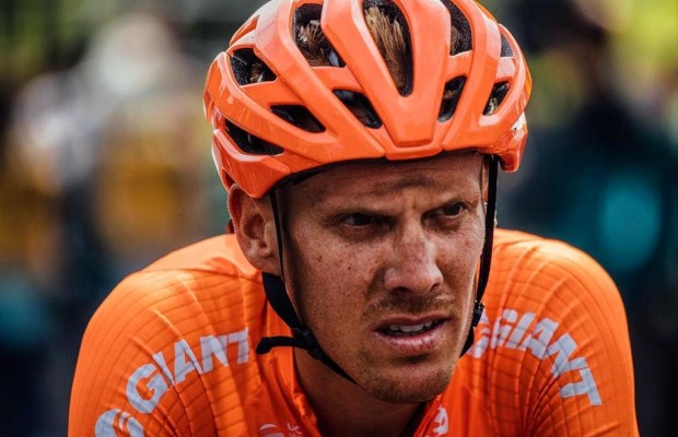 Alessandro De Marchi estalla: "Estimado conductor ignorante, te odio con todo mi corazón"