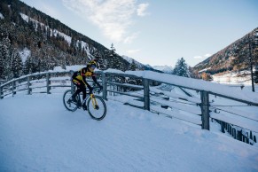 Cyclo-cross returns to the Val di Sole snow: favourites, schedules and how to watch