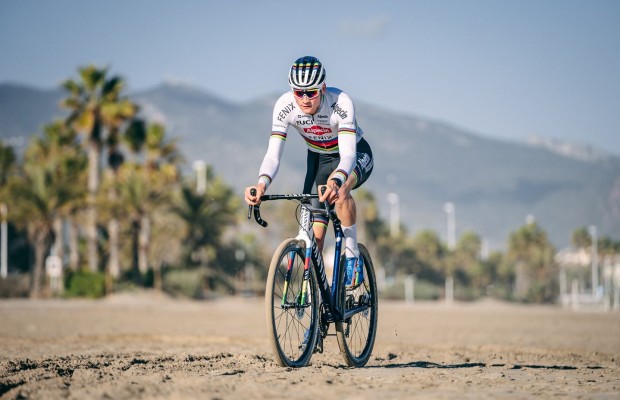 Van der Poel adelanta su temporada de ciclocross: "Me siento preparado"