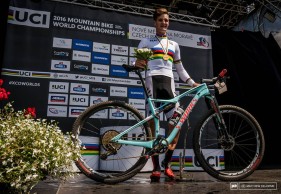 Sam Gaze abandona Specialized