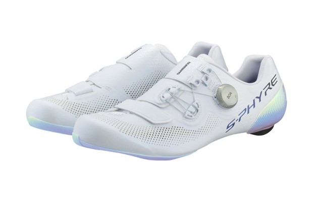 Les nouvelles chaussures de Van der Poel pour le VTT, le CX et la route