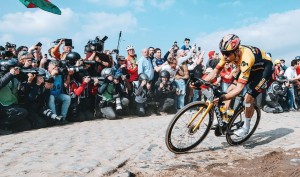 Pocas horas para el primer Van Aert VS Van der Poel: dónde ver el Exact Cross de Mol