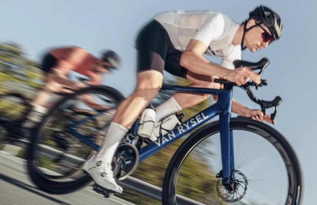 De 7,99€ à 1999€: nous choisissons 15 cadeaux parfaits pour les cyclistes chez Decathlon