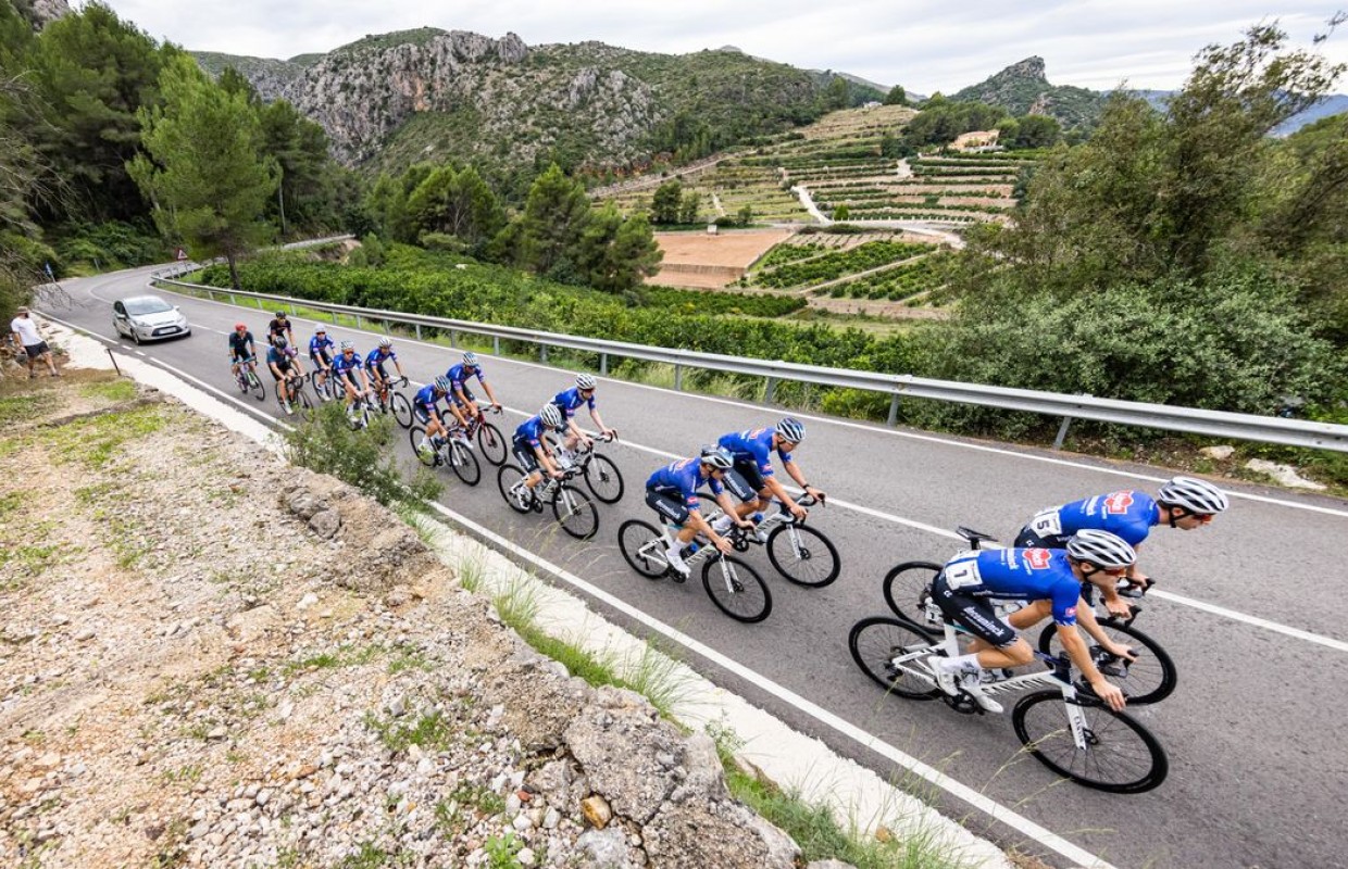 What bicycles and equipment will the World Tour teams use in 2024