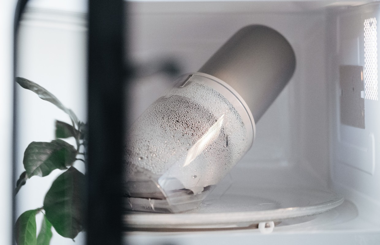 Sterilize your jerry cans in the microwave with this system from Elite