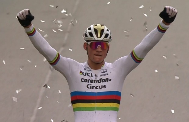 Van der Poel consigue su victoria 50 ganando la Copa del Mundo de Zolder