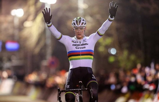 Van der Poel gana su última carrera de 2019