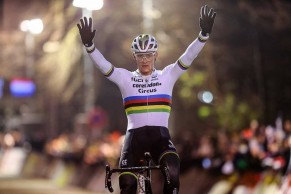 Van der Poel gana su última carrera de 2019
