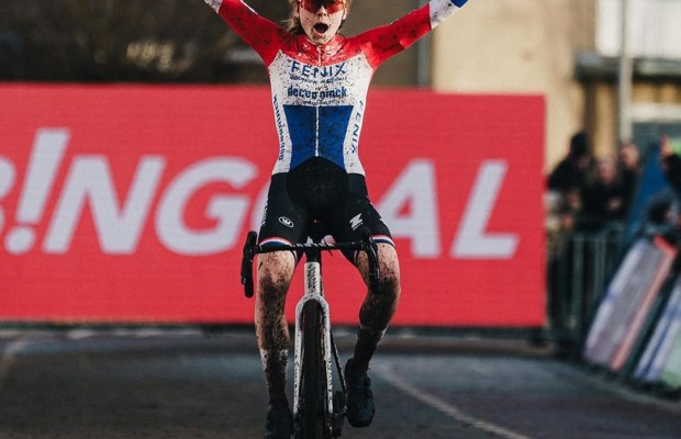 Pieterse vence com agonia o thriller da Copa do Mundo CX de Hulst