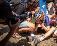 Pauline Ferrand-Prevot recae en su lesión y pasará por quirófano el viernes