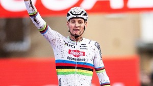 Mathieu van der Poel starts the year winning unopposed in Baal