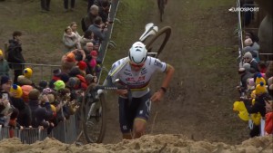 Van der Poel vuelve a ganar sin oposición en el X2O de Koksijde