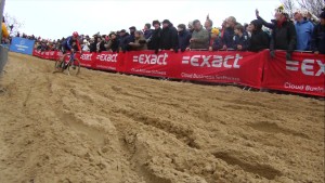 Van der Poel vuelve a ganar sin oposición en el X2O de Koksijde