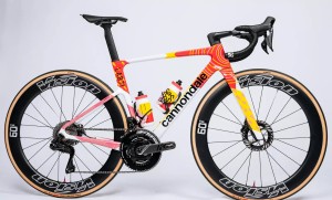 A nova estética da EF Pro Cycling é a inveja do pelotão