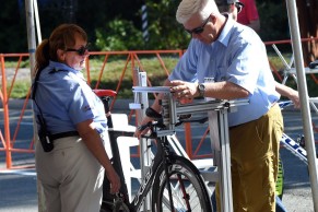 O que acontece se sua bicicleta não tiver um adesivo da UCI