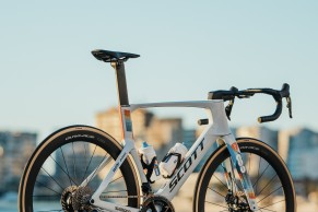 This is the Scott Foil RC that DSM will ride in 2024