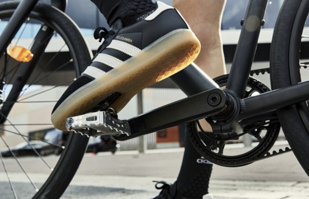 Adidas Velosamba, um dos tênis mais icônicos da história chega aos pedais automáticos