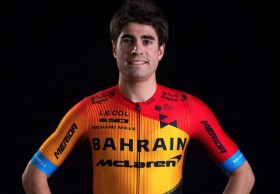 Un conductor drogado atropella a Mikel Landa y se da a la fuga