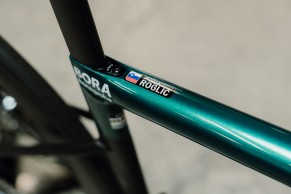Assim é a S-Works Tarmac de Roglic para 2024. A Specialized pode ganhar um Tour 10 anos depois?