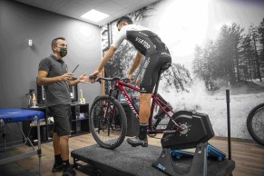 7 good reasons to buy from a bike shop in your city