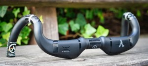 New narrow handlebars with flare to evade UCI regulations on brake levers