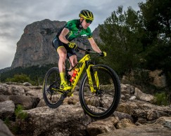 Overview of BUFF® SCOTT MTB TEAM mountain bikes and equipment for 2020