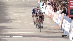 Van Empel wins with a last-minute overtaking at the 2024 Benidorm CX World Cup