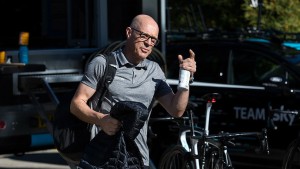 Dave Brailsford deja INEOS Grenadiers