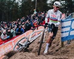 Dónde ver la Copa del Mundo CX de Hoogerheide: la última de la temporada y Van der Poel como máximo favorito