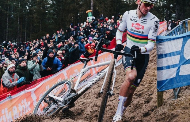 Dónde ver la Copa del Mundo CX de Hoogerheide: la última de la temporada y Van der Poel como máximo favorito