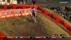 Van der Poel sweats more than usual but wins again at the Hoogerheide World Cup