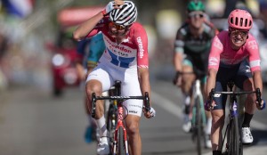 Confirmado, Van der Poel también enferma como el resto de mortales