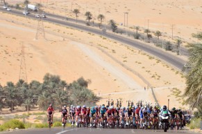 Se cancela el UAE Tour por el coronavirus y los ciclistas quedan retenidos a la espera de confirmar si están contagiados
