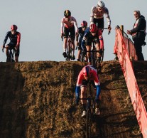 Van der Poel goes for the sixth rainbow: how to watch the CX World Championships 2024