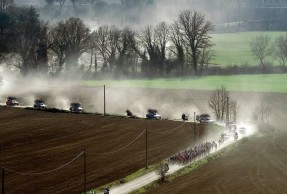 Llega el sterrato con la Strade Bianche 2024: favoritos, horarios y dónde ver