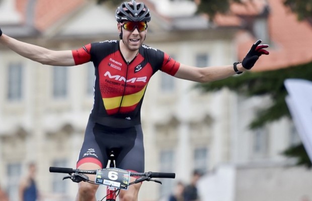 David Valero gana la Prague Stairs Race