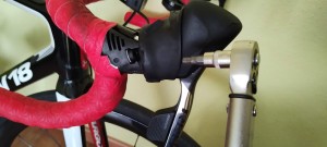 Aviso de seguridad para las manetas SRAM eTap AXS 12v