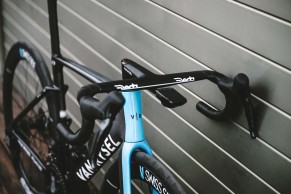 Van Rysel compró y probó 18 bicicletas World Tour para desarrollar su RCR Pro